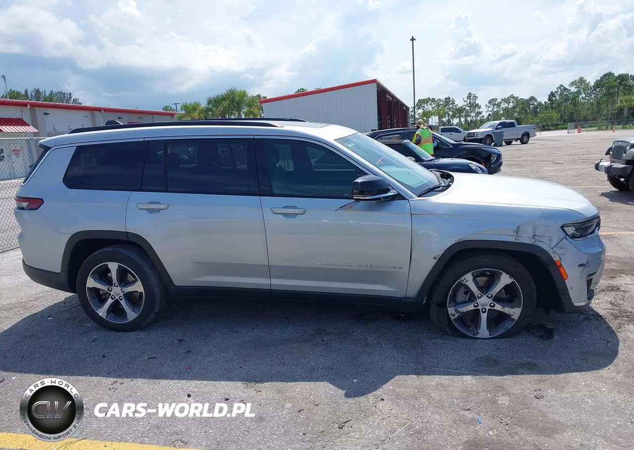 2024 Jeep Grand Cherokee L Limited 4X4 VIN:1C4RJKBG2R8519432 - 13