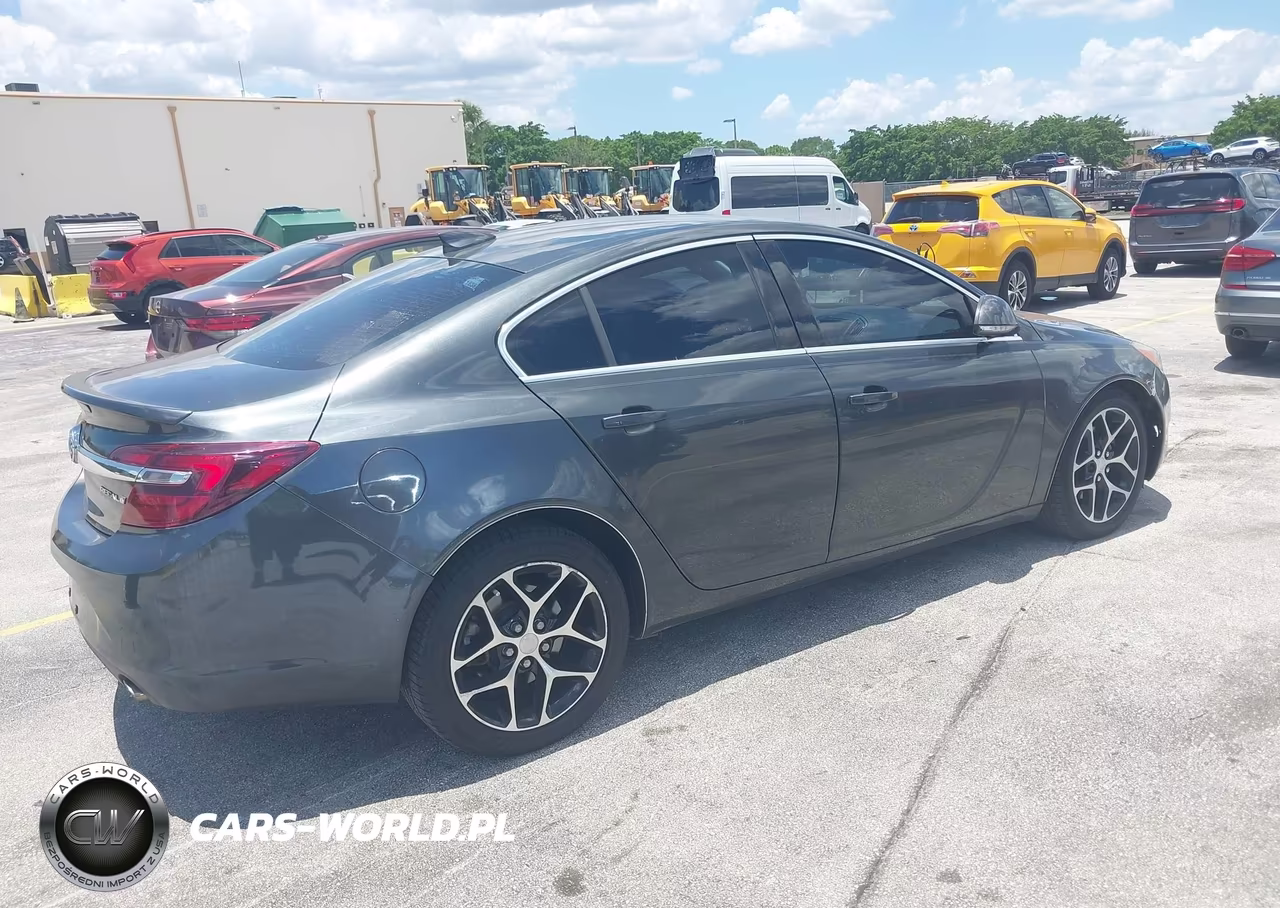 2017 Buick Regal Turbo Sport Touring VIN:2G4GL5EX8H9151142 - 4