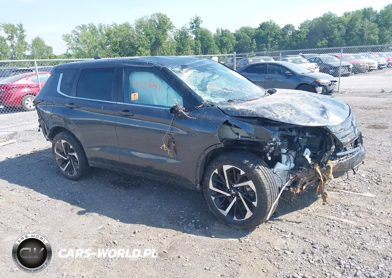 2024 Mitsubishi Outlander – zdjęcie 1 z 16