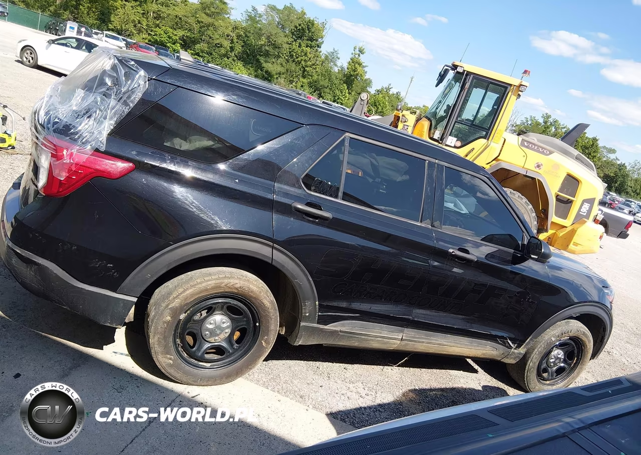 2022 Ford Police Interceptor Utility VIN:1FM5K8AB1NGA43710 - 14