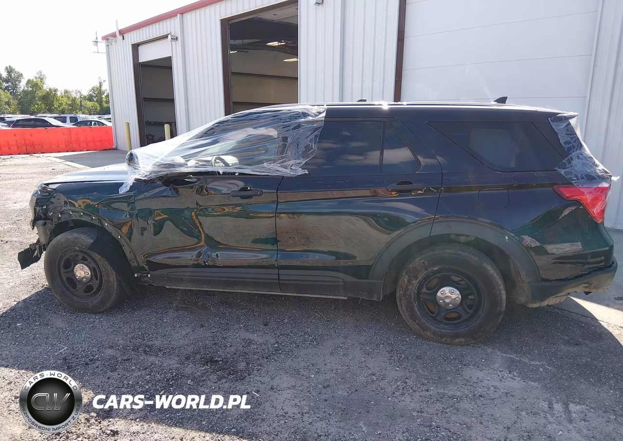 2022 Ford Police Interceptor Utility VIN:1FM5K8AB1NGA43710 - 15