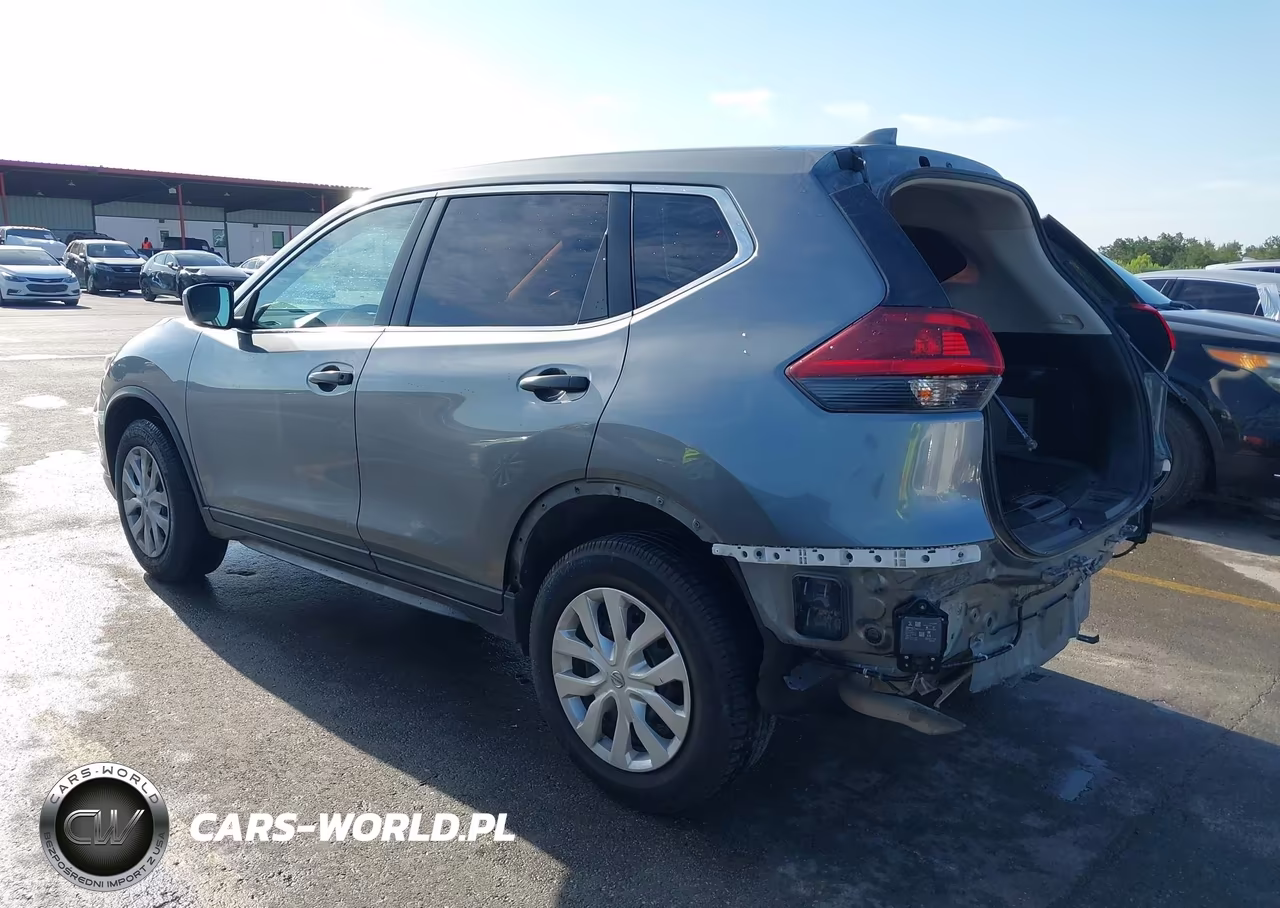 2018 Nissan Rogue S VIN:KNMAT2MV0JP554466 - 3