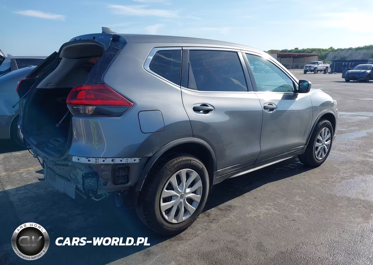 2018 Nissan Rogue S VIN:KNMAT2MV0JP554466 - 4