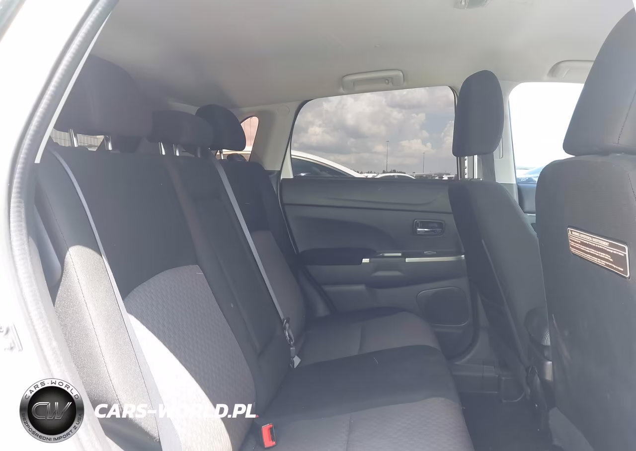 2018 Mitsubishi Outlander Sport 2.0 Es VIN:JA4AP3AU1JZ010448 - 18