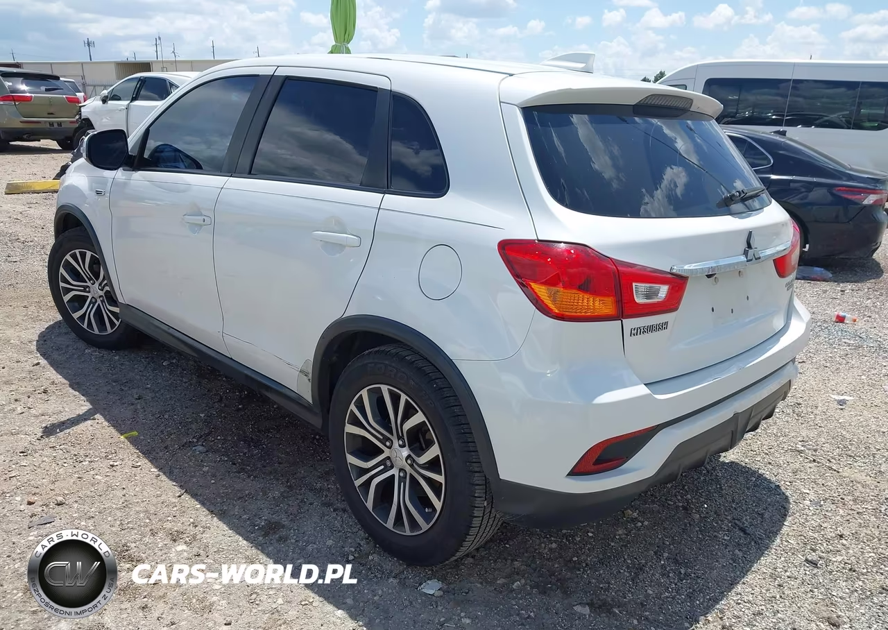 2018 Mitsubishi Outlander Sport 2.0 Es VIN:JA4AP3AU1JZ010448 - 3