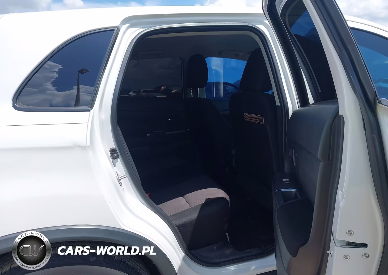 2018 Mitsubishi Outlander Sport 2.0 Es VIN:JA4AP3AU1JZ010448 - 8