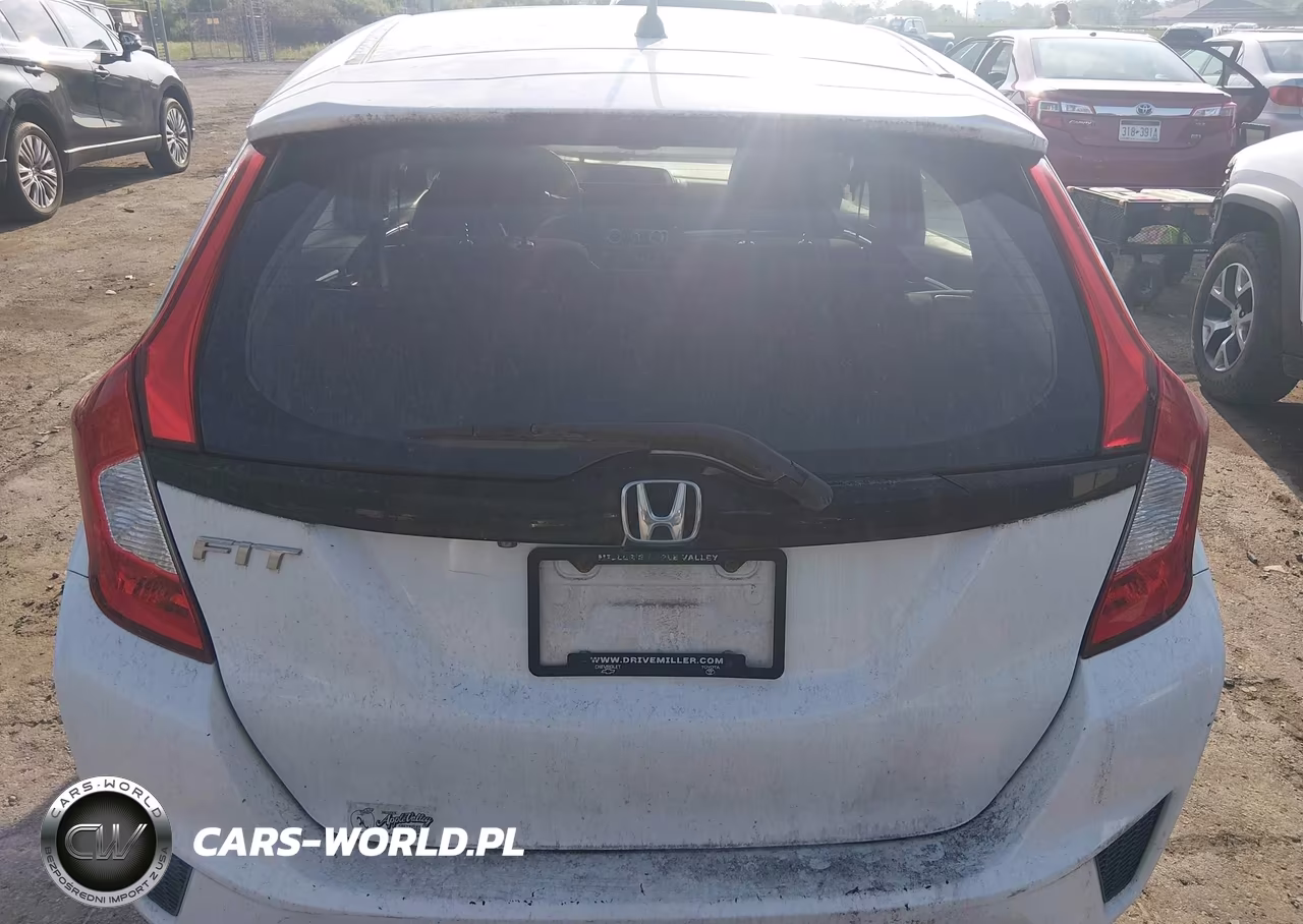 2015 Honda Fit Lx VIN:3HGGK5H51FM735387 - 16