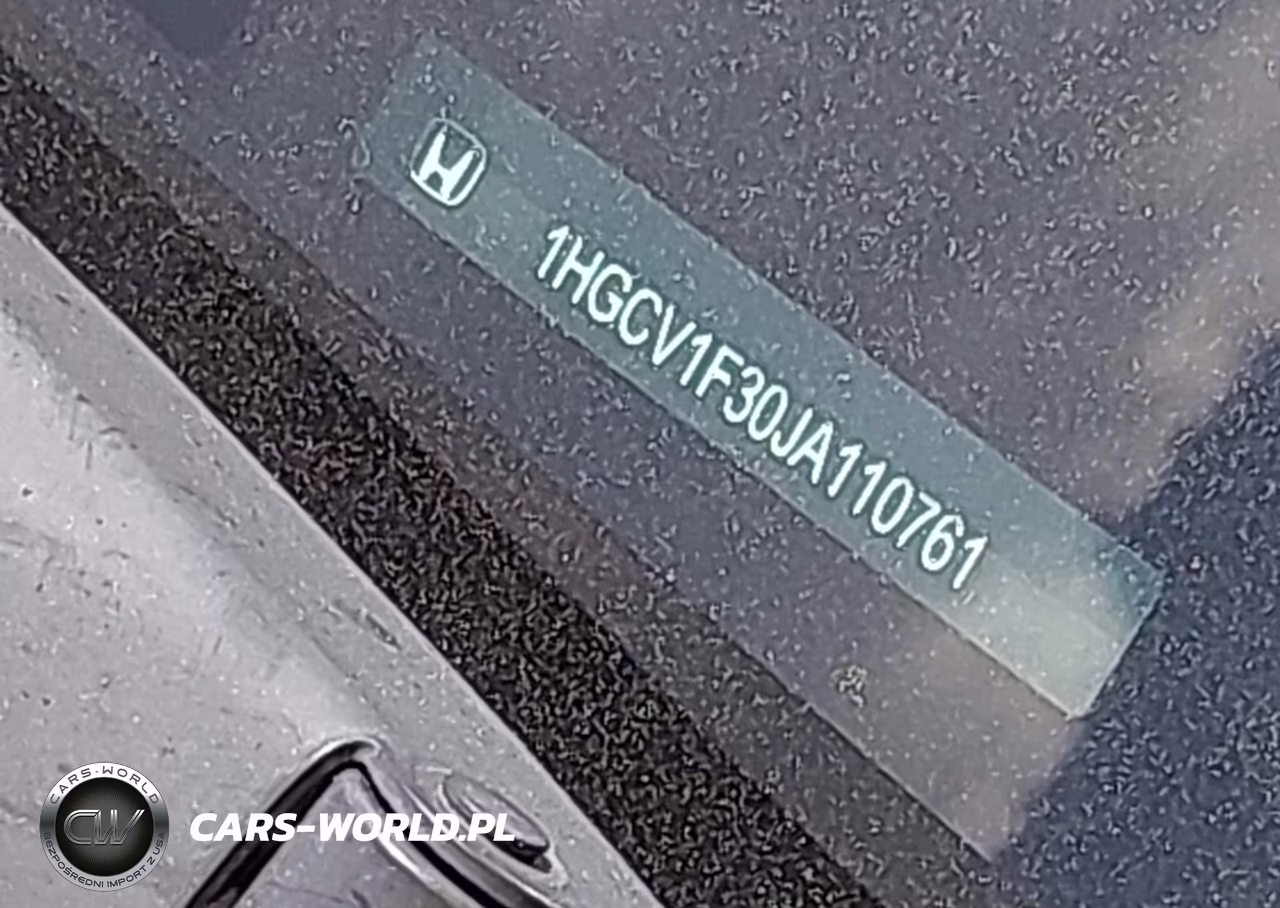 2018 Honda Accord Sport VIN:1HGCV1F30JA110761 - 9