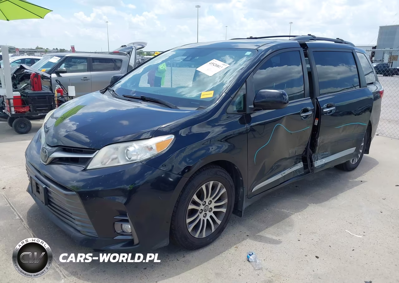 2018 Toyota Sienna Xle Premium 8 Passenger VIN:5TDYZ3DC2JS923156 - 2