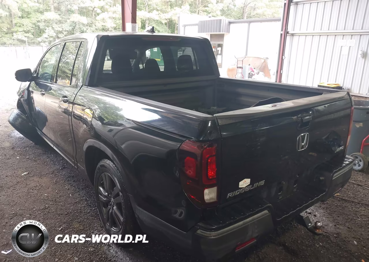 2019 Honda Ridgeline Sport VIN:5FPYK3F18KB033029 - 3