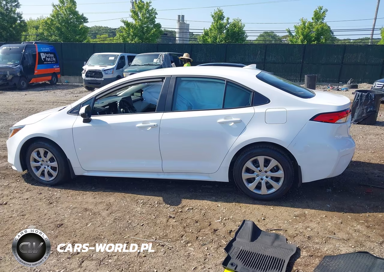 2026 Toyota Corolla Le VIN:5YFB4MDE0TP436738 - 14