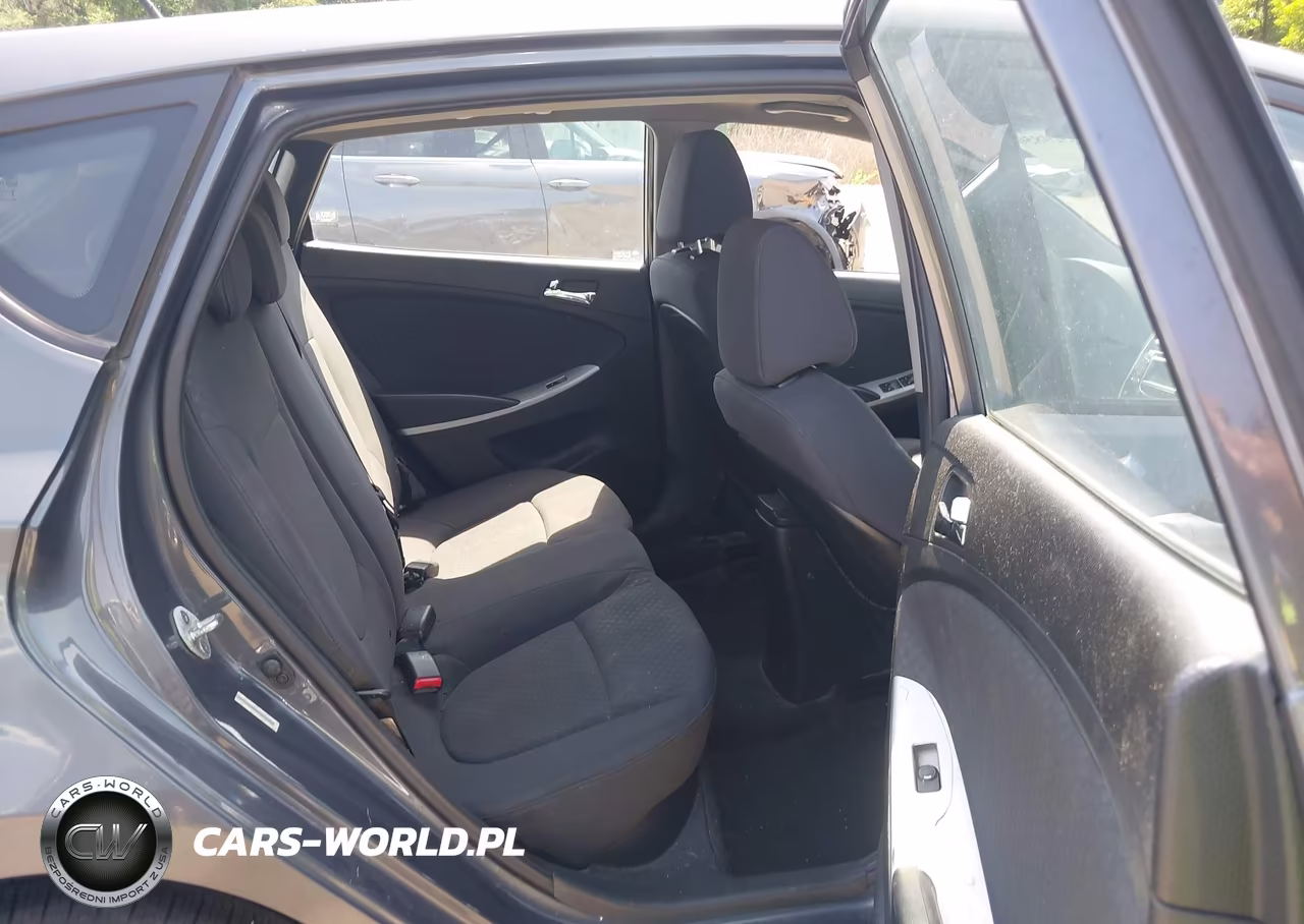 2013 Hyundai Accent Se VIN:KMHCU5AE9DU067389 - 8