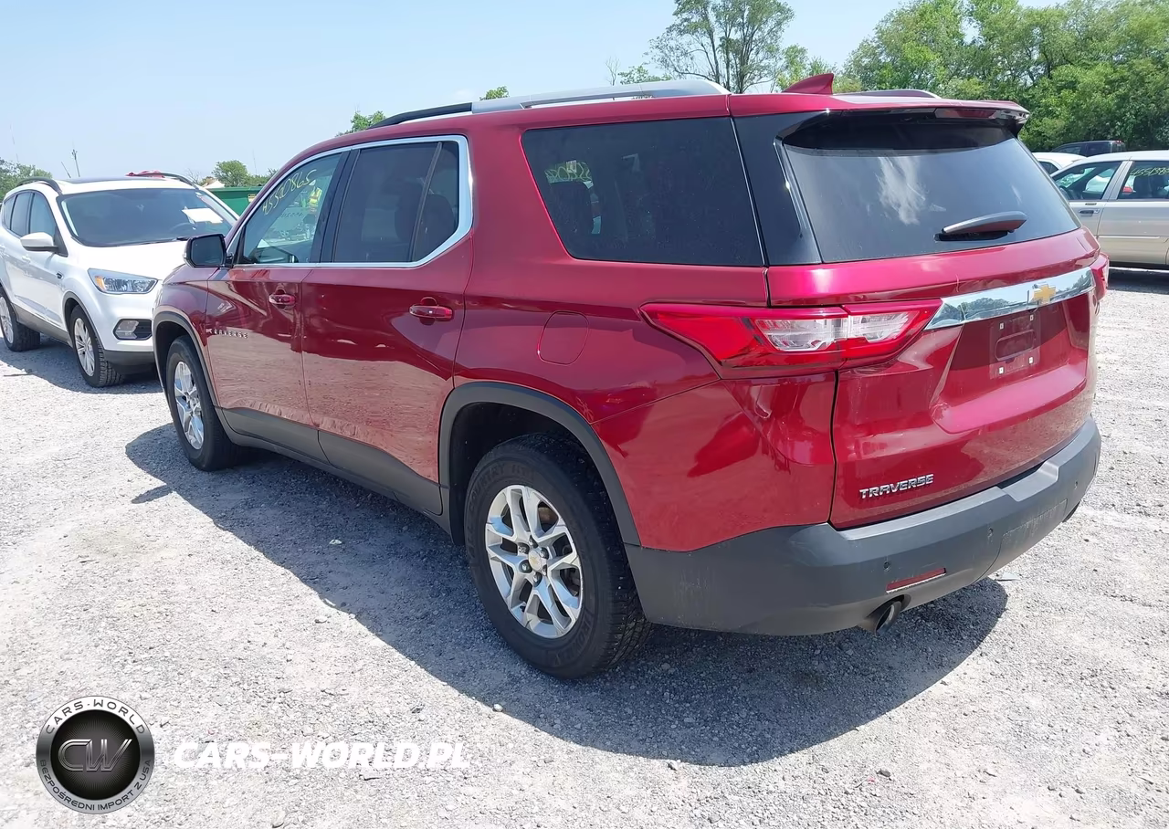2018 Chevrolet Traverse Lt Cloth VIN:1GNERGKW2JJ112453 - 3