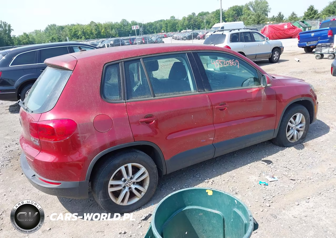 2014 Volkswagen Tiguan S VIN:WVGBV3AX4EW027452 - 4