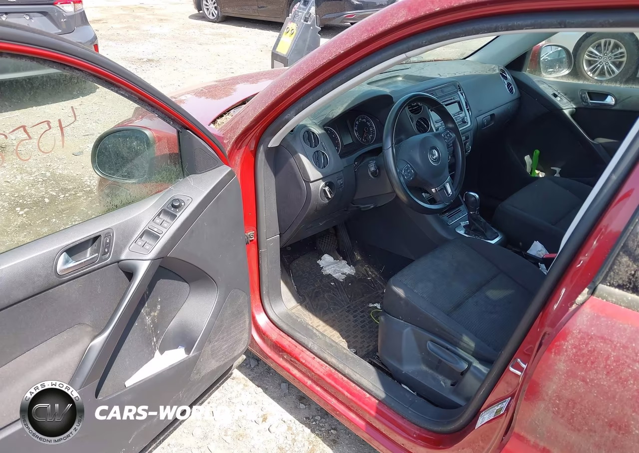 2014 Volkswagen Tiguan S VIN:WVGBV3AX4EW027452 - 5