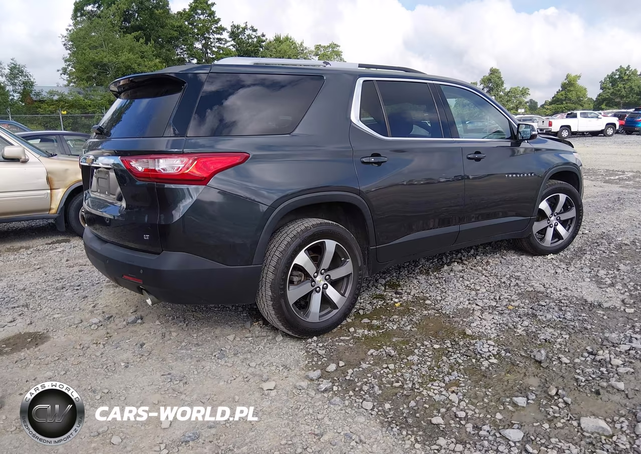 2018 Chevrolet Traverse Lt Leather VIN:1GNERHKW3JJ159027 - 4