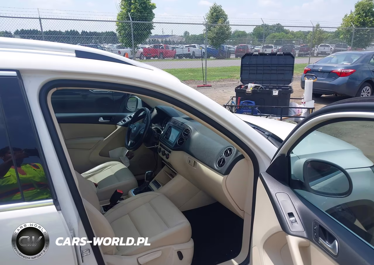 2013 Volkswagen Tiguan Se VIN:WVGAV3AX7DW563015 - 5
