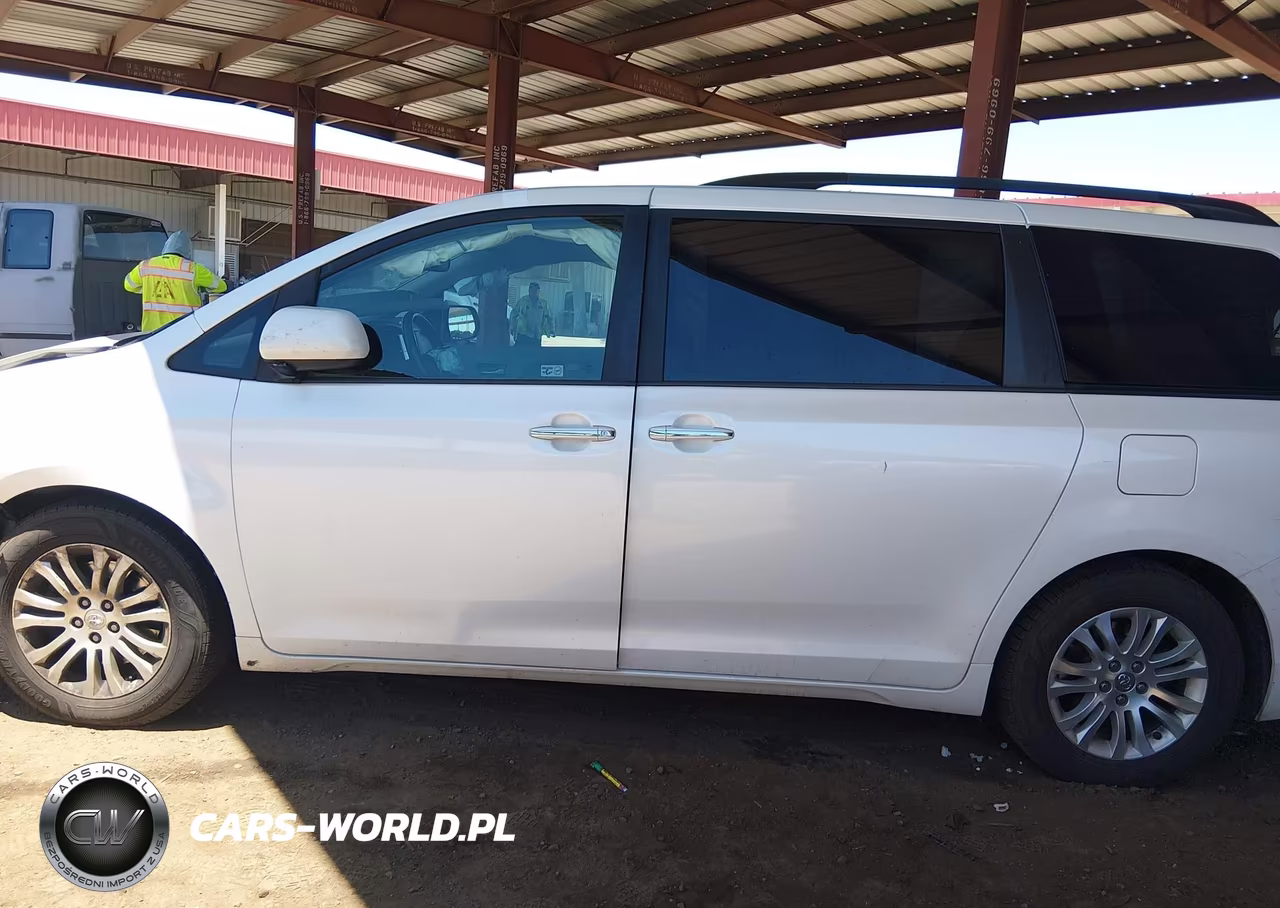 2015 Toyota Sienna Xle Premium 8 Passenger VIN:5TDYK3DC3FS551032 - 14