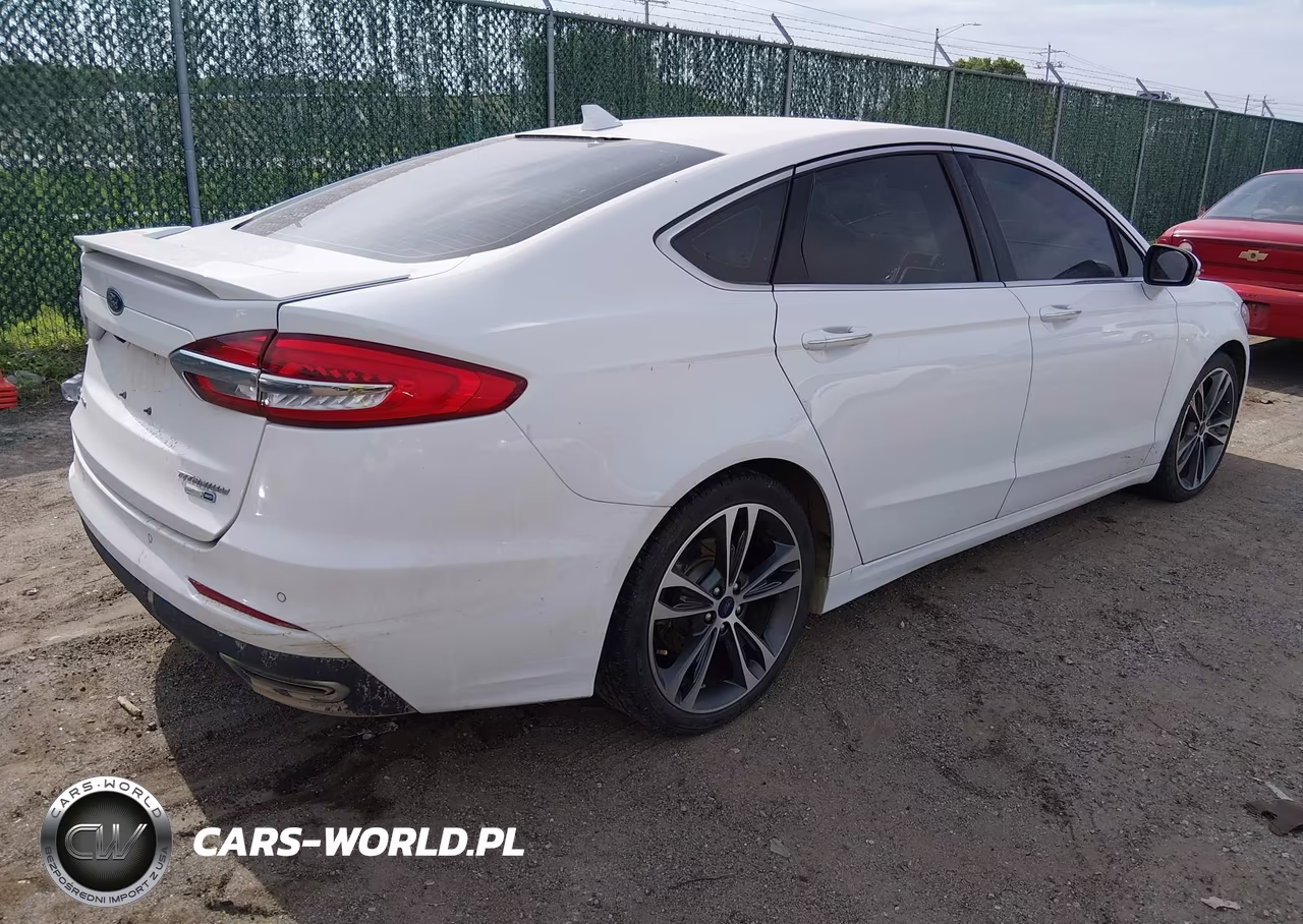 2020 Ford Fusion Titanium VIN:3FA6P0D98LR206840 - 4