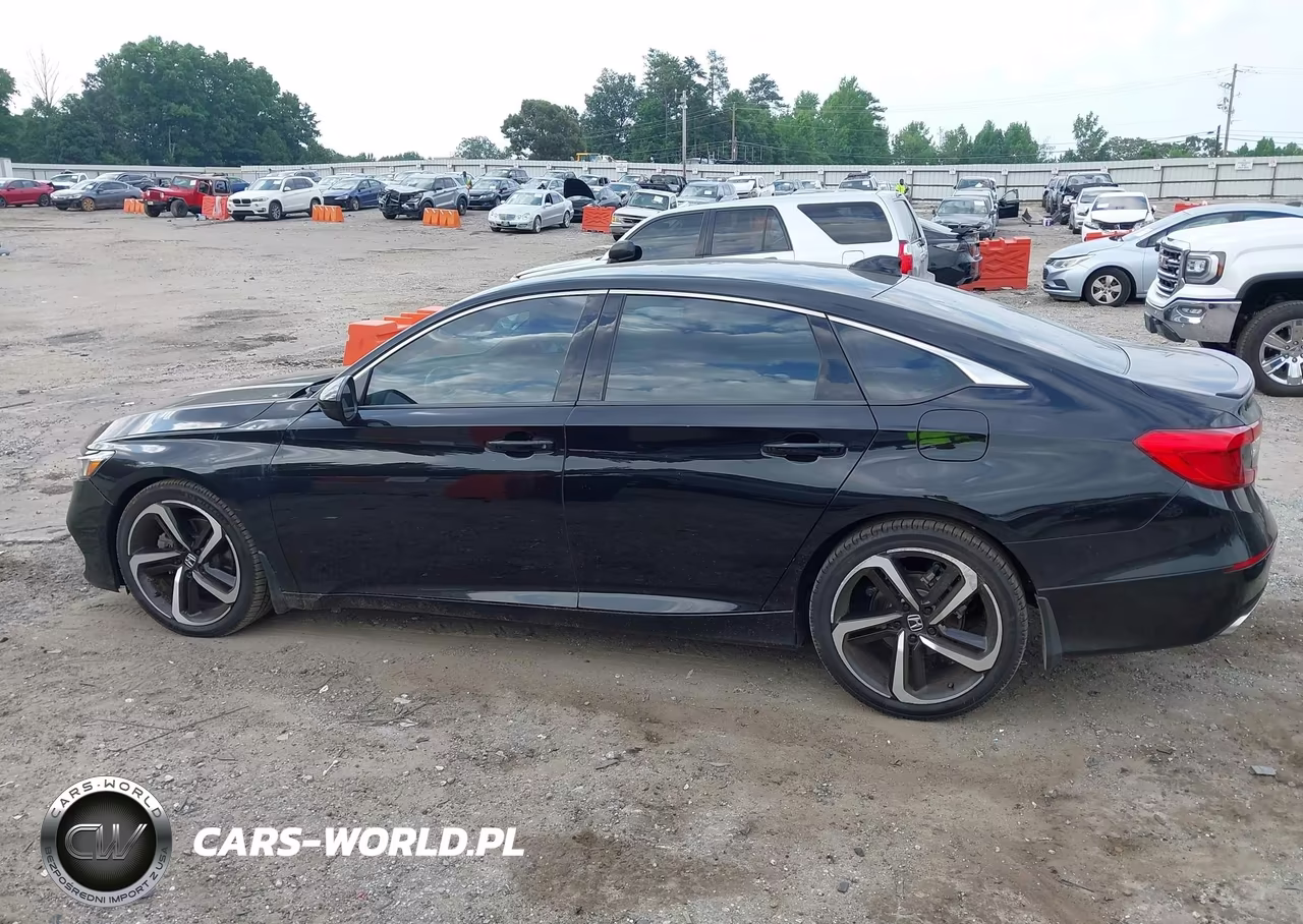2018 Honda Accord Sport VIN:1HGCV1F38JA020645 - 15