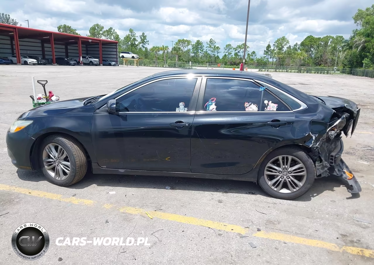 2015 Toyota Camry Se VIN:4T1BF1FK1FU475238 - 14