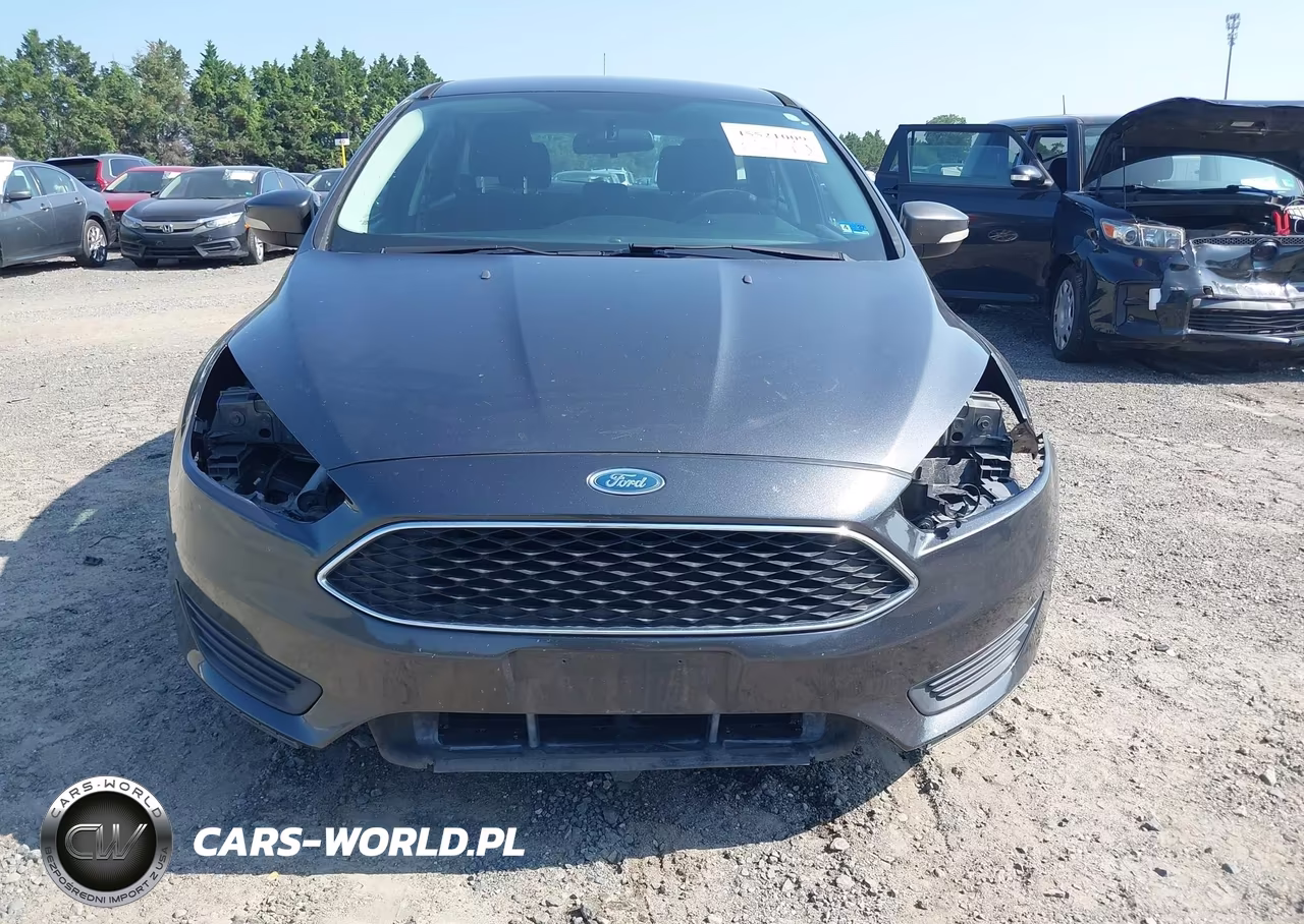 2017 Ford Focus Se VIN:1FADP3K28HL271868 - 13