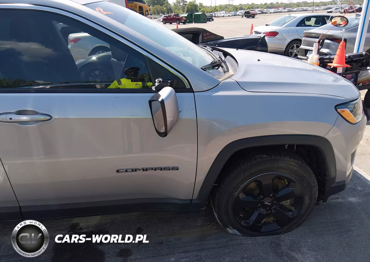 2019 Jeep Compass Latitude 4X4 VIN:3C4NJDBB3KT596784 - 6