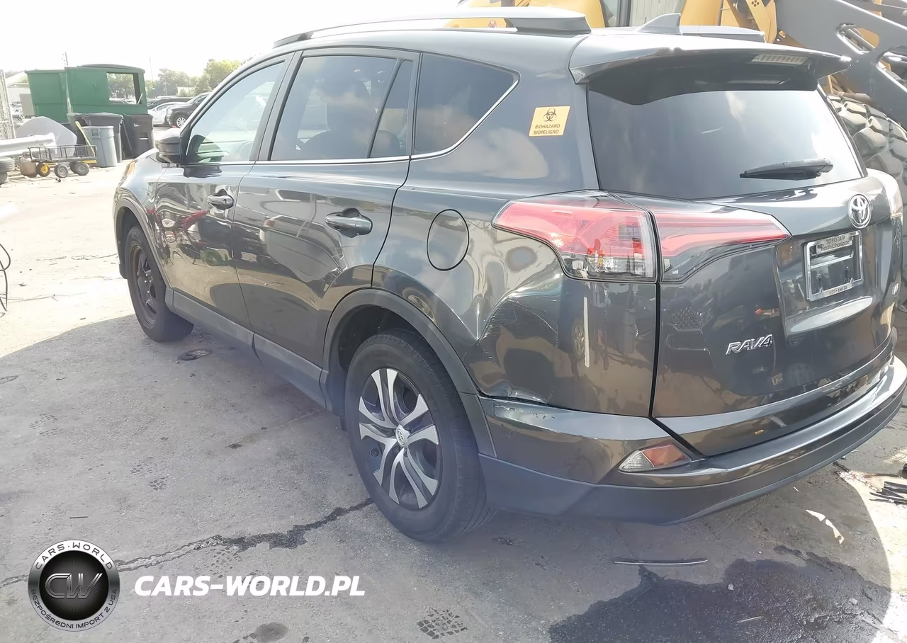 2018 Toyota Rav4 Le VIN:2T3ZFREV1JW503340 - 3