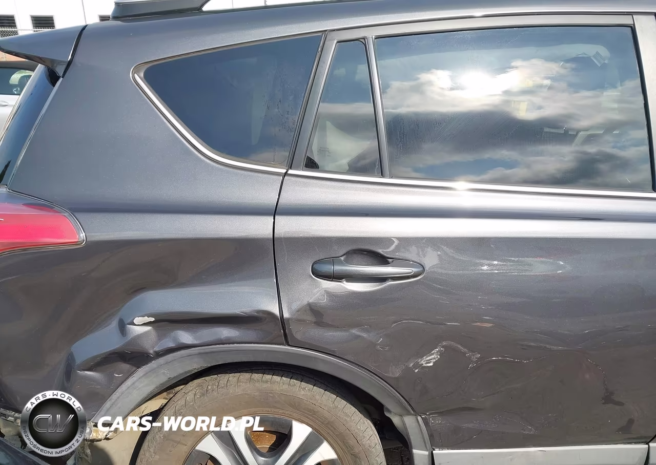 2018 Toyota Rav4 Le VIN:2T3ZFREV1JW503340 - 6