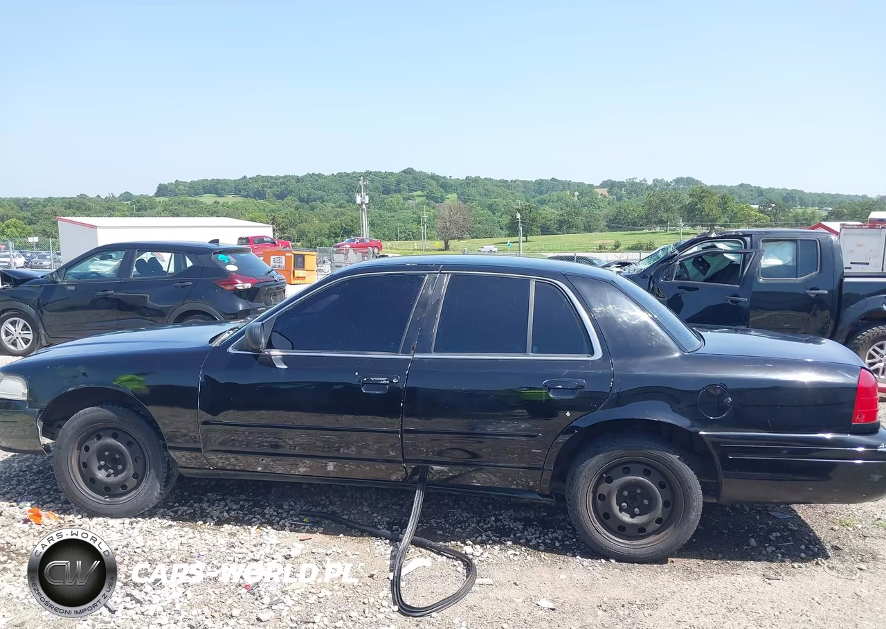 2007 Ford Crown Victoria Police-Police Interceptor VIN:2FAHP71W67X149783 - 15