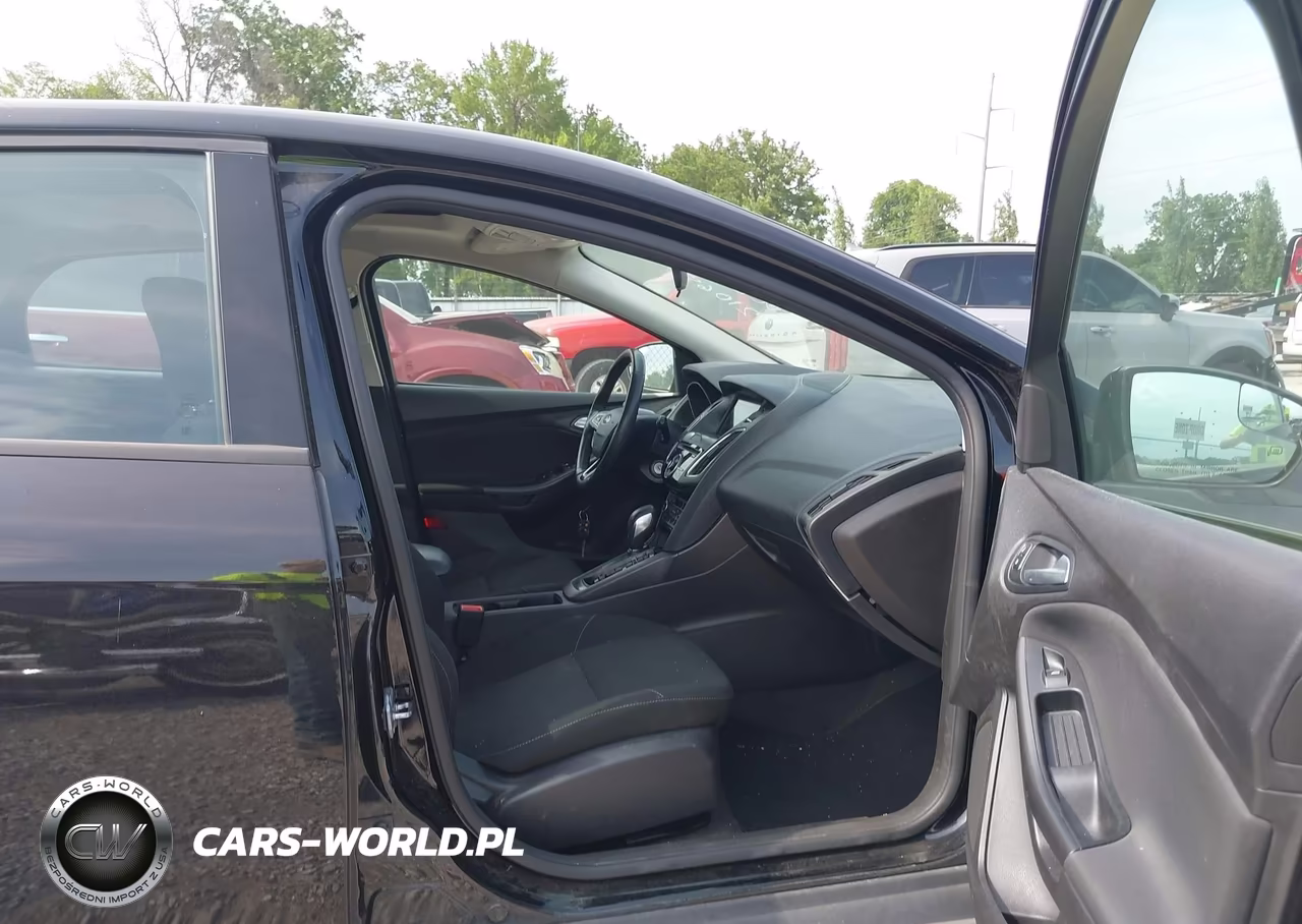 2018 Ford Focus Sel VIN:1FADP3M24JL223397 - 5