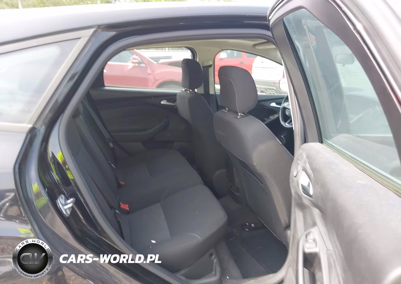 2018 Ford Focus Sel VIN:1FADP3M24JL223397 - 8