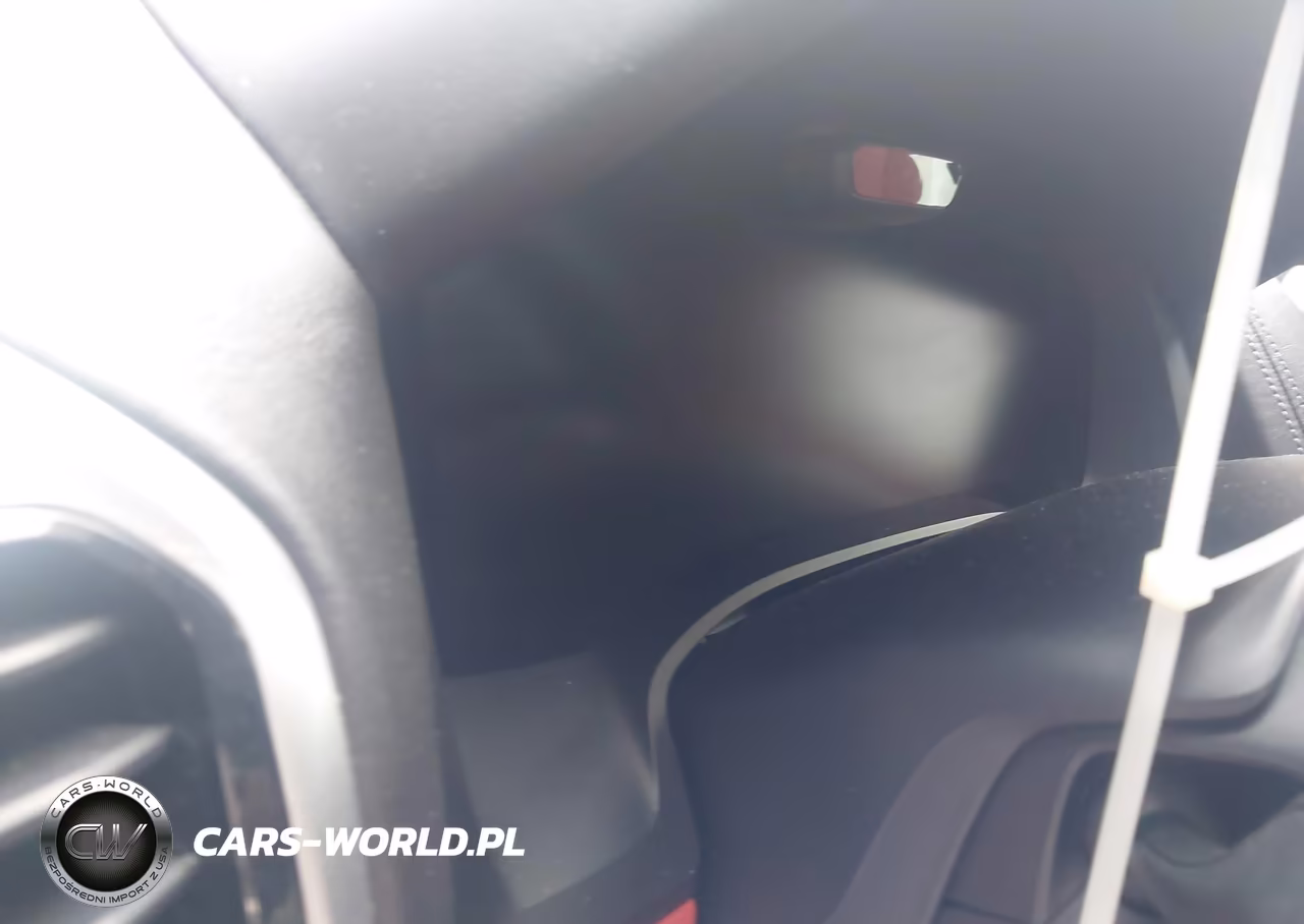 2023 BMW M8 Competition VIN:WBSAE0C05PCL11992 - 15