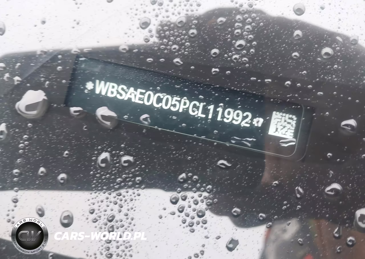 2023 BMW M8 Competition VIN:WBSAE0C05PCL11992 - 17