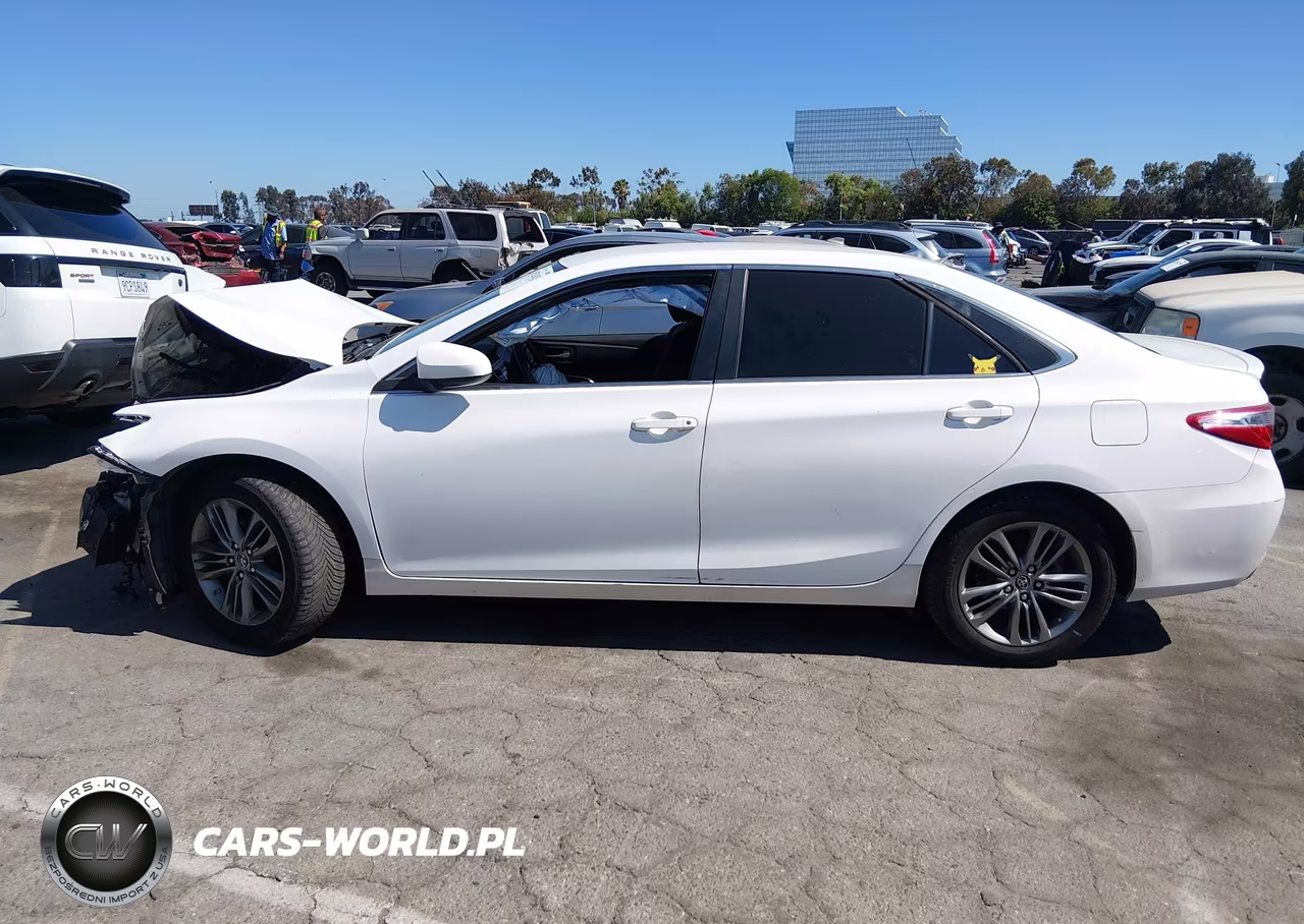 2016 Toyota Camry Se VIN:4T1BF1FK8GU176878 - 15