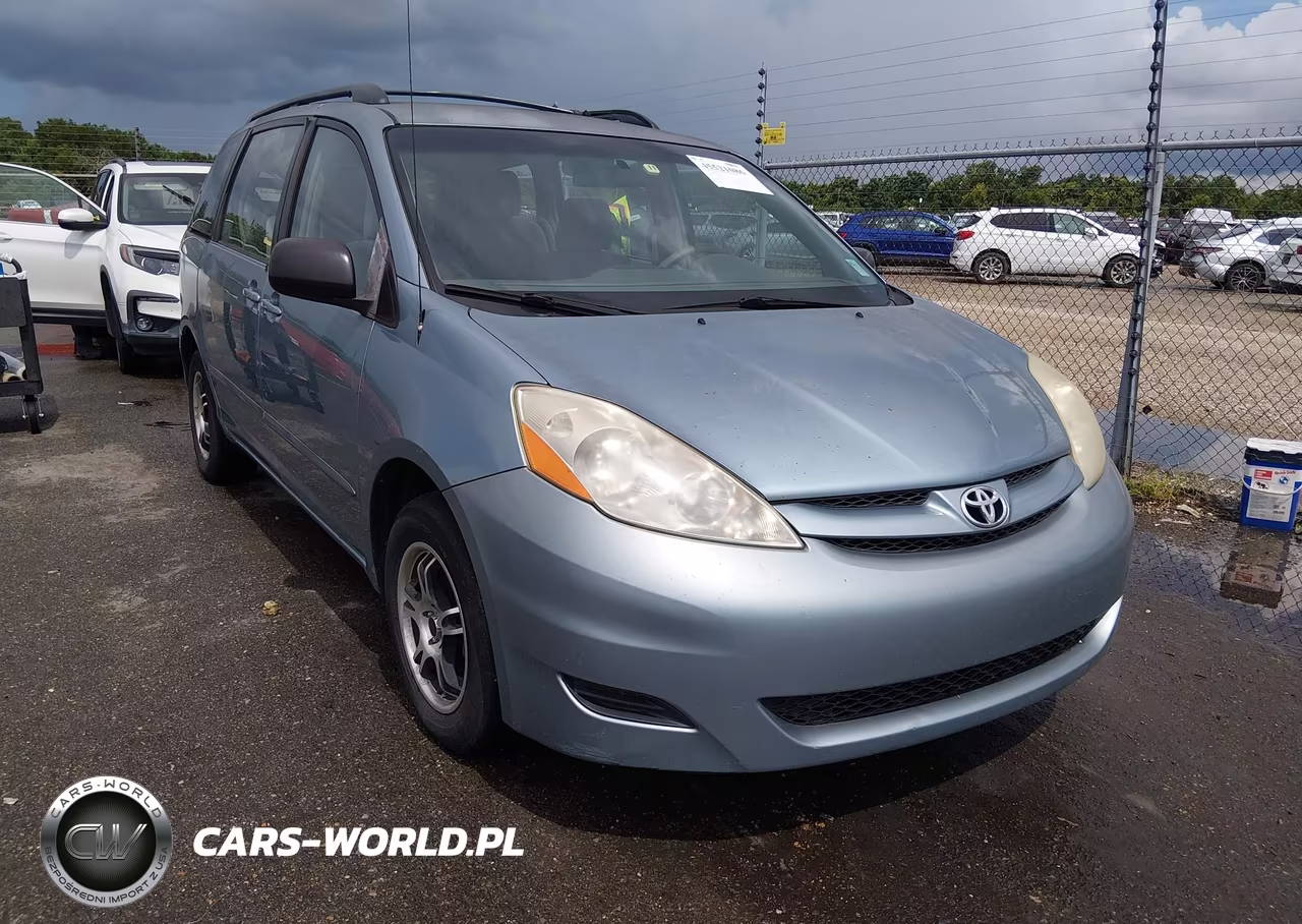 2009 Toyota Sienna Ce – zdjęcie 1 z 11