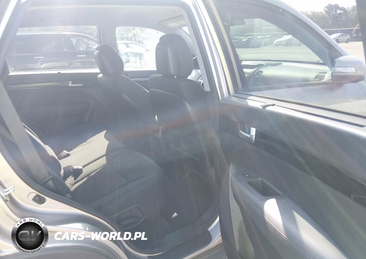 2015 Kia Sorento Lx VIN:5XYKT3A68FG562980 - 8