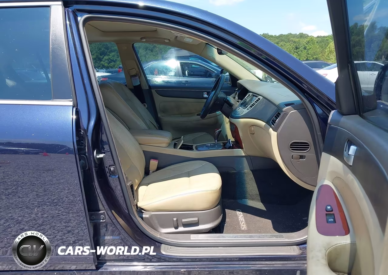 2013 Hyundai Genesis 3.8 VIN:KMHGC4DD0DU223062 - 5