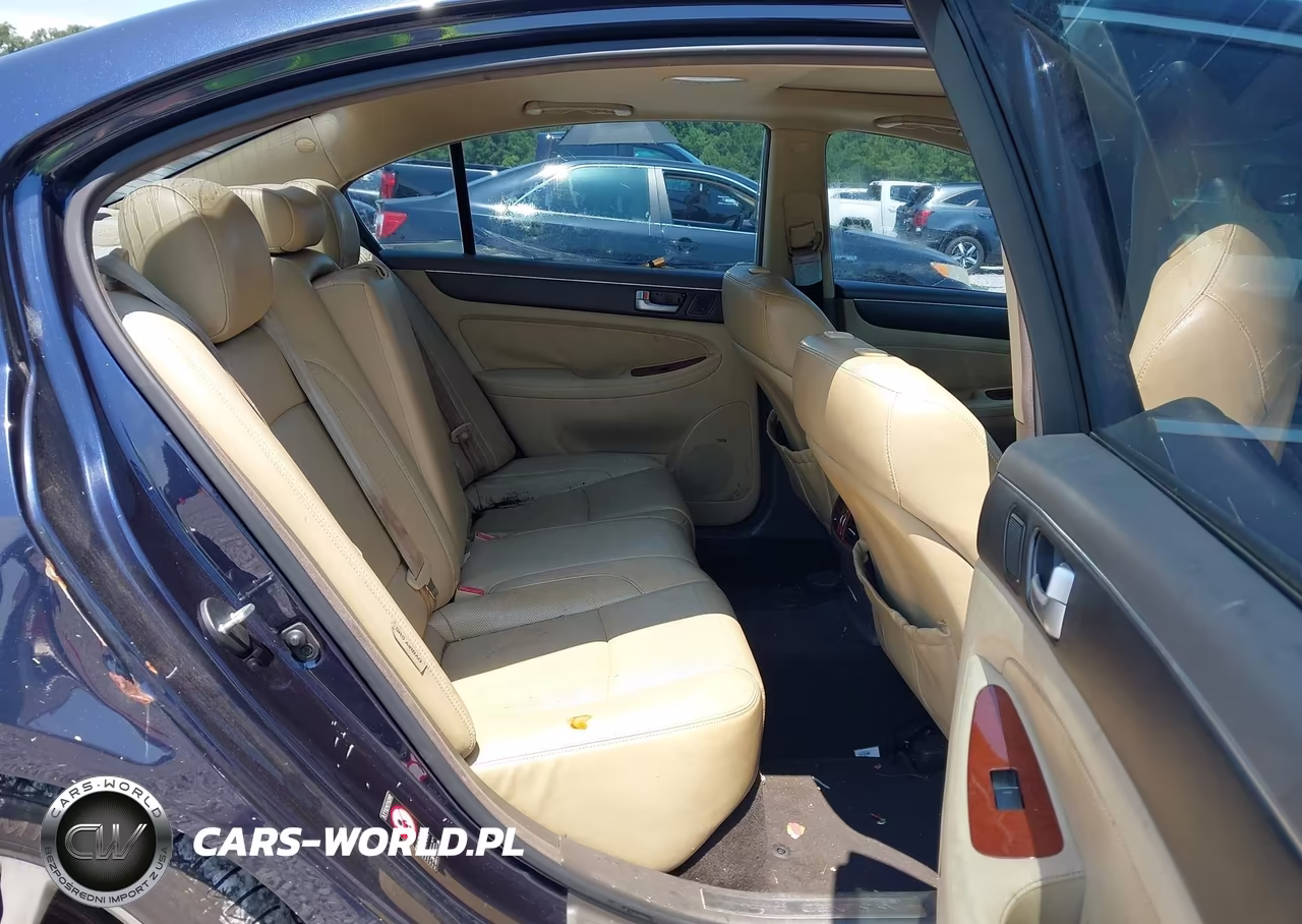 2013 Hyundai Genesis 3.8 VIN:KMHGC4DD0DU223062 - 8
