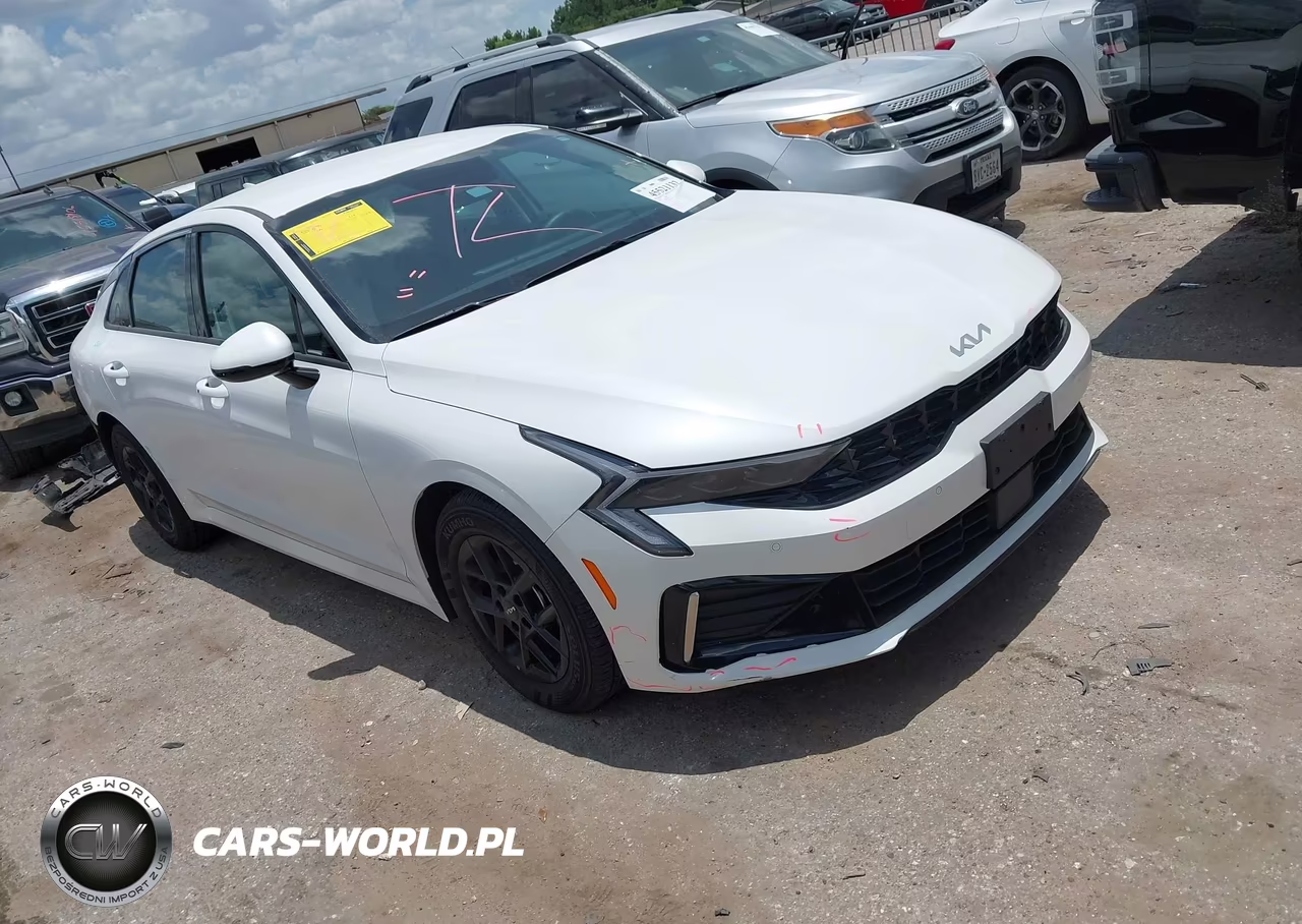 2025 Kia K5 Lxs – zdjęcie 1 z 17