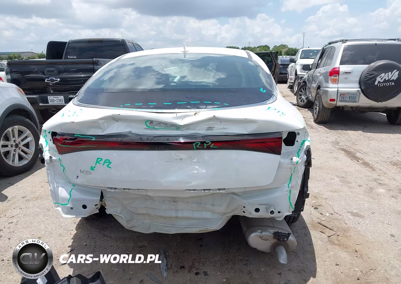 2025 Kia K5 Lxs VIN:KNAG24J78S5297629 - 17