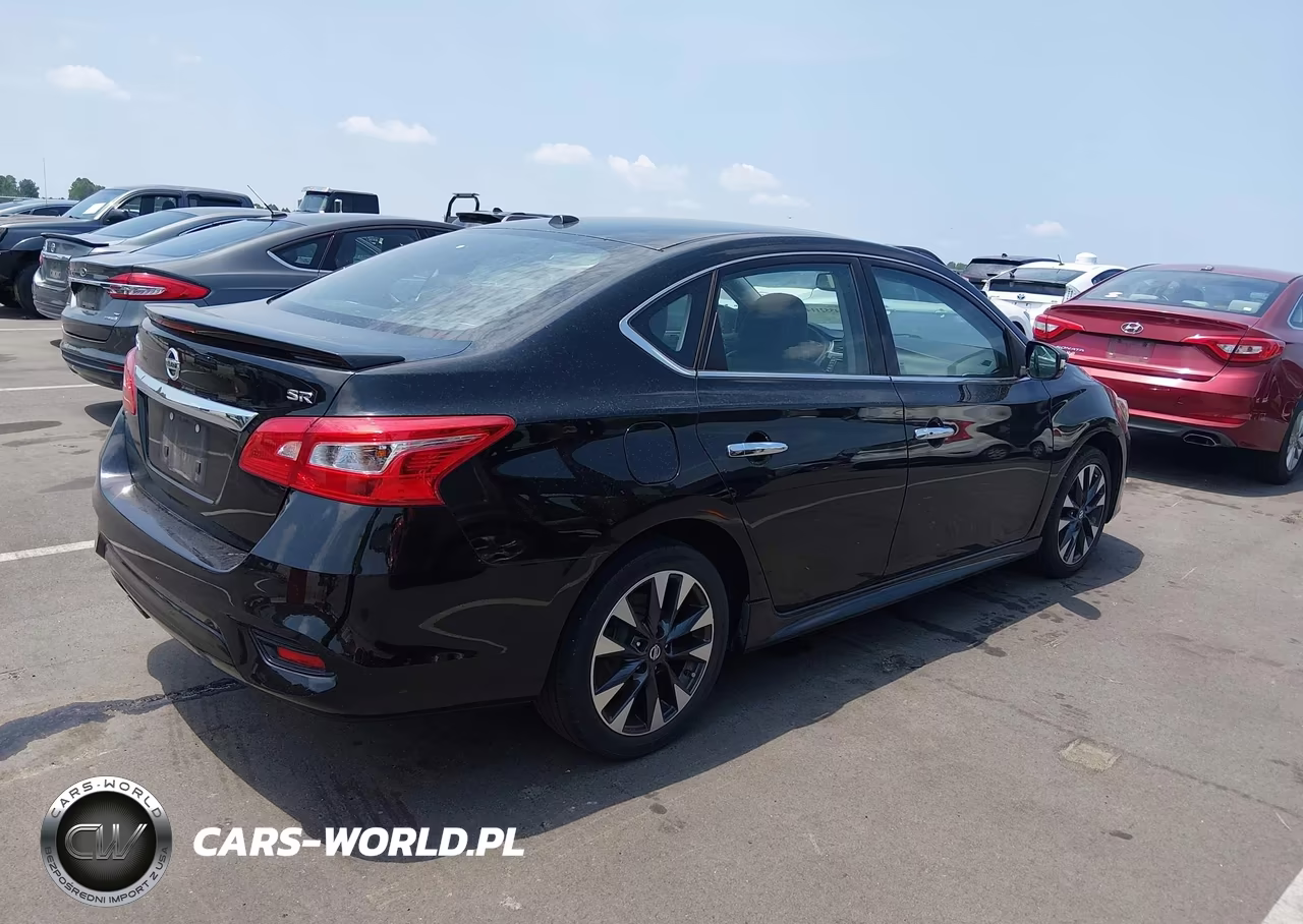 2018 Nissan Sentra Sr VIN:3N1AB7AP2JY335919 - 4