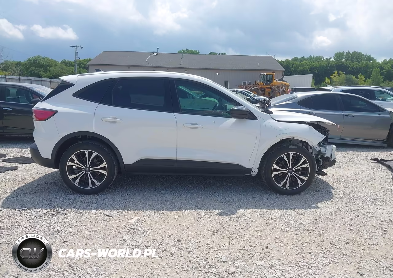 2021 Ford Escape Se VIN:1FMCU0G68MUA23502 - 13