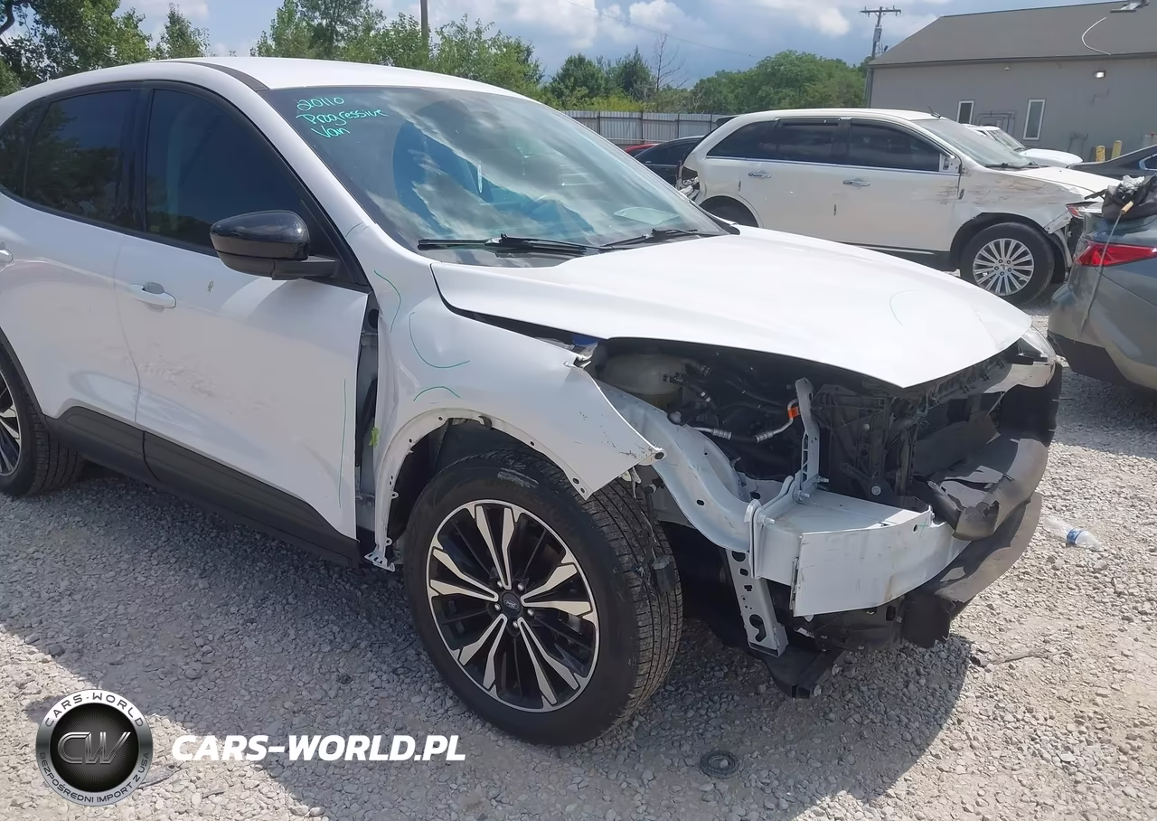 2021 Ford Escape Se VIN:1FMCU0G68MUA23502 - 17