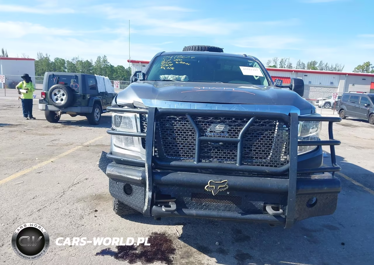2017 Nissan Titan Xd Sv Diesel VIN:1N6BA1F38HN565864 - 12