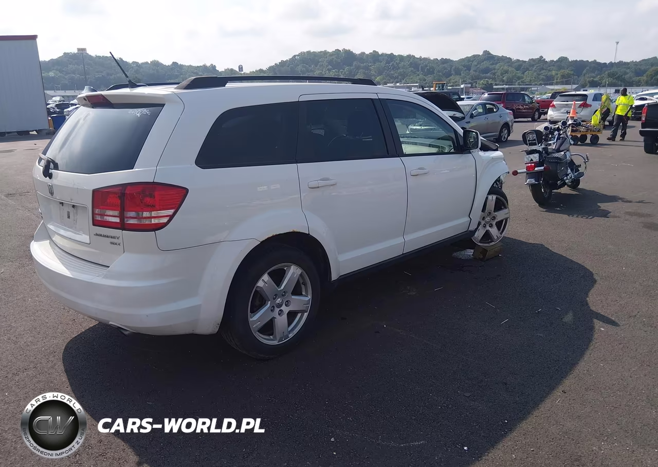 2010 Dodge Journey Sxt VIN:3D4PH5FV7AT106962 - 4