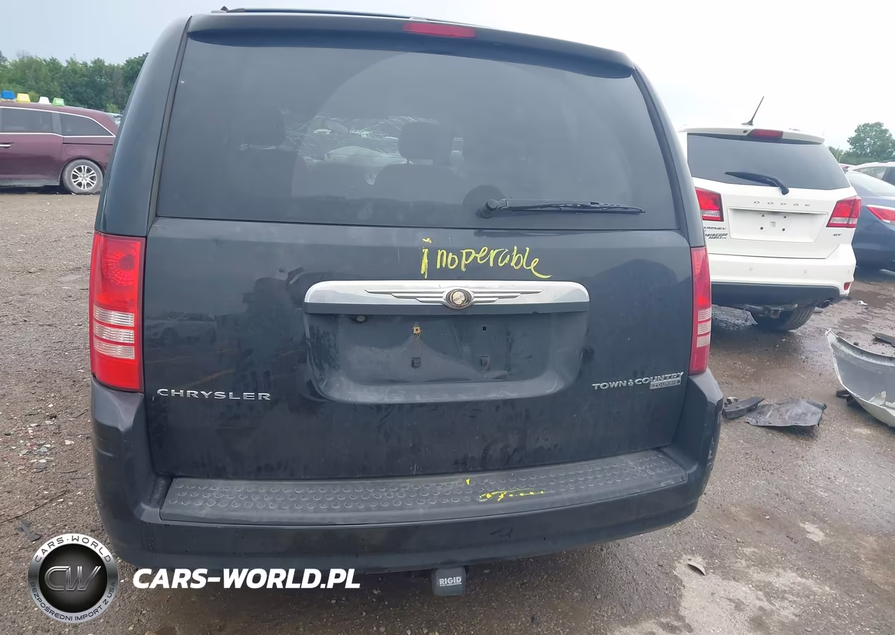 2010 Chrysler Town & Country Touring Plus VIN:2A4RR8D14AR496047 - 16