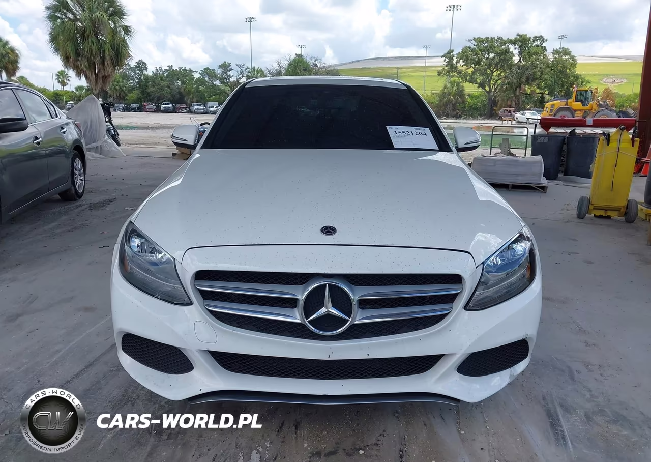 2018 Mercedes-Benz C 300 4Matic VIN:55SWF4KB8JU238324 - 12