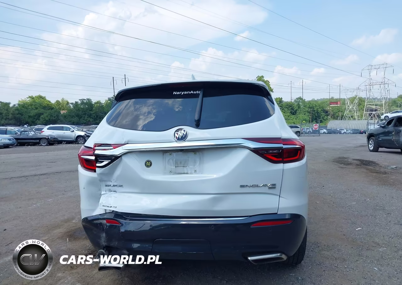 2018 Buick Enclave Essence VIN:5GAEVAKW0JJ180141 - 17