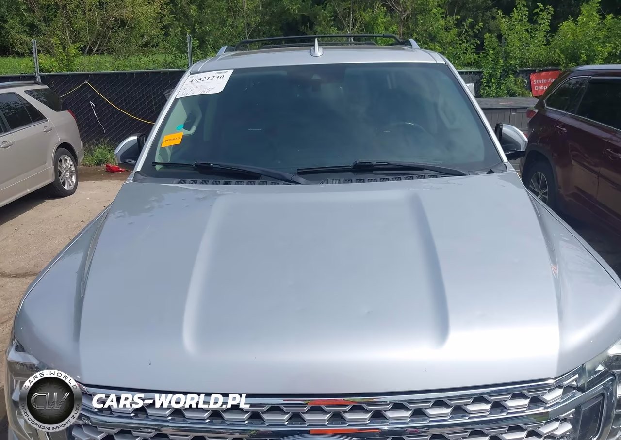 2019 Ford Expedition Max Platinum VIN:1FMJK1MTXKEA73645 - 18